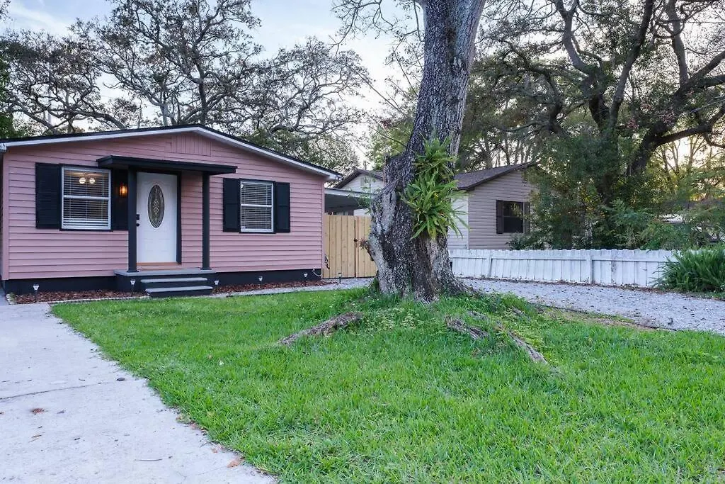 Holiday home House Near Tampa Zoo And Busch Gardens, Free High Speed Wifi Villa