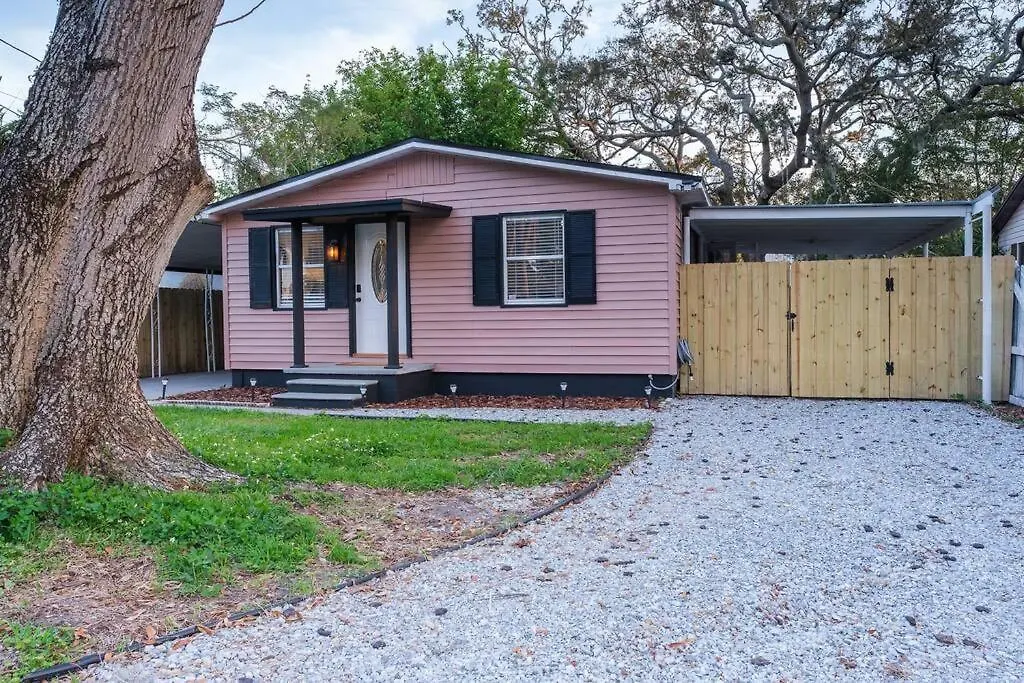 House Near Tampa Zoo And Busch Gardens, Free High Speed Wifi Villa 0*,