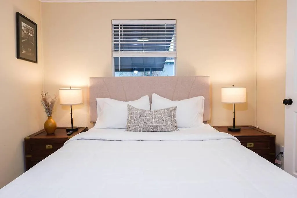 House Near Tampa Zoo And Busch Gardens, Free High Speed Wifi Villa United States
